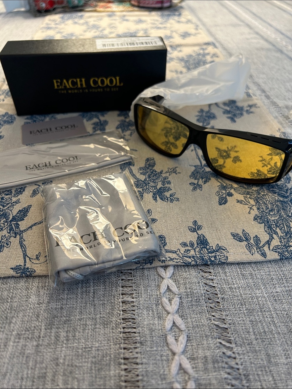 Unisex Black Frame/Yellow Lens Night Driving Sunglasses